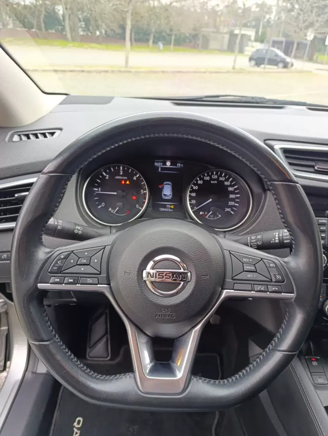 Nissan Qashqai 2018 - 16850 EUR, 139463 km - AUTO.MOTO.pt - 139463km - foto 11 de 16