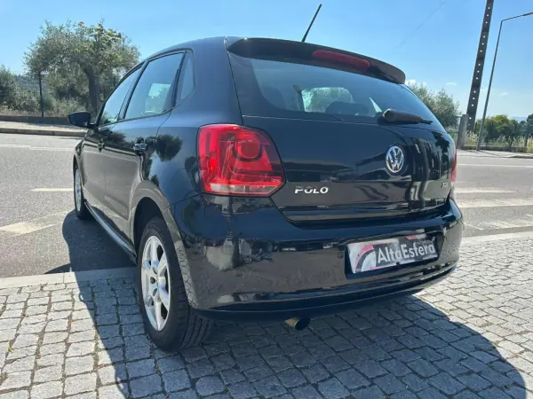 Volkswagen Polo 2009 - 9900 EUR, 185146 km - AUTO.MOTO.pt - 185146km - foto 4 de 28