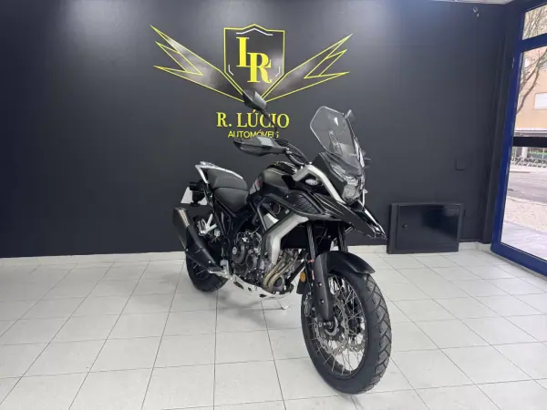 2025 - 5490 EUR, 0 km - AUTO.MOTO.pt - foto 10 de 31