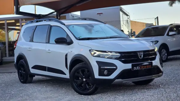 Dacia Jogger 2023 — photo 2 of 26
