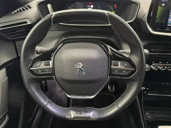 Peugeot 2008 2020 - 16990 EUR, 72000 km - AUTO.MOTO.pt - 72000km - foto 14 de 20