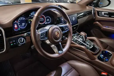 Porsche Cayenne 2022 - 69990 EUR, 140213 km - AUTO.MOTO.pt - 140213km - foto 12 de 12
