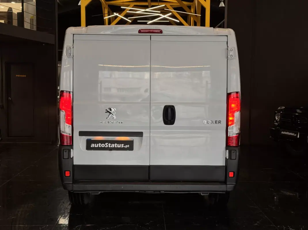 Peugeot Partner L2 caixa automática 130cv 2022 - 16990 EUR, 170100 km - AUTO.MOTO.pt - 170100km - foto 11 de 26