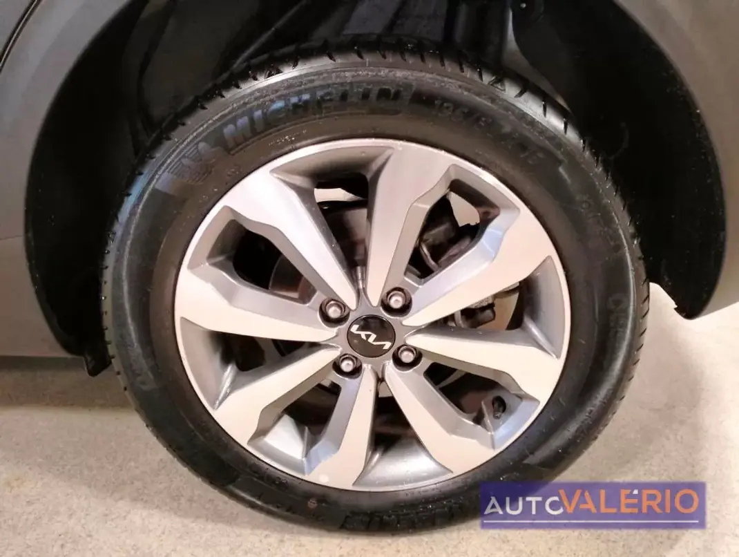 Kia Stonic 2021 - 14950 EUR, 58240 km - AUTO.MOTO.pt - 58240km - foto 29 de 29