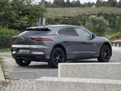 Jaguar I-Pace 2020 - 27999 EUR, 93000 km - AUTO.MOTO.pt - 93000km - foto 7 de 28