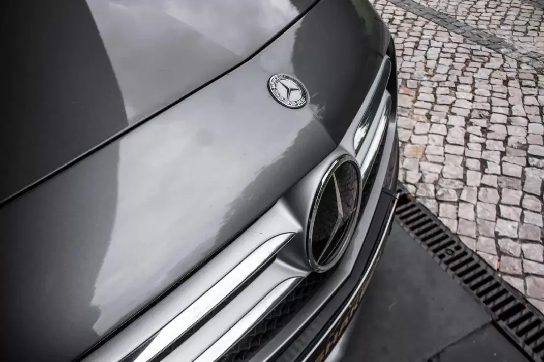 Mercedes-Benz A 180 2015 - 13990 EUR, 263650 km - AUTO.MOTO.pt - 263650km - foto 8 de 34
