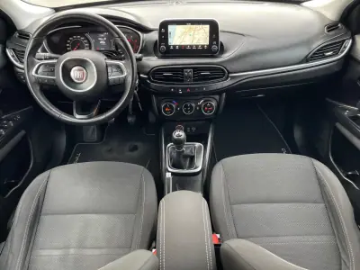 Fiat Tipo Station Wagon 2017 - 10990 EUR, 176247 km - AUTO.MOTO.pt - 176247km - foto 8 de 19