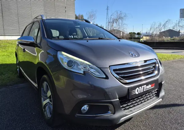 Peugeot 2008 2017 - 9750 EUR, 63500 km - AUTO.MOTO.pt - 63500km - foto 11 de 15