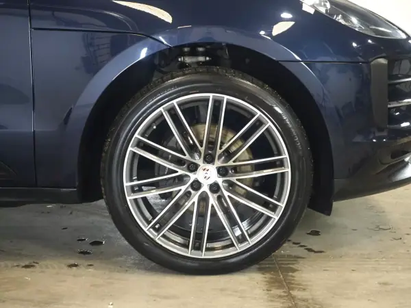 Porsche Macan 2019 - 57490 EUR, 133391 km - AUTO.MOTO.pt - 133391km - foto 21 de 36