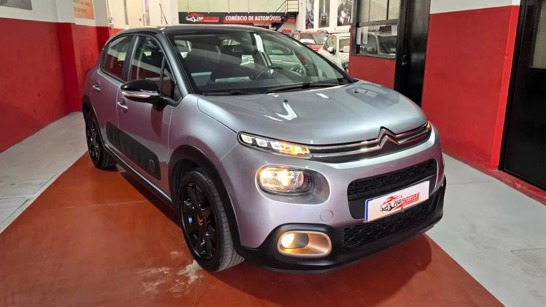 Citroën C3 2019 - 12750 EUR, 56334 km - AUTO.MOTO.pt - 56334km - foto 1 de 75