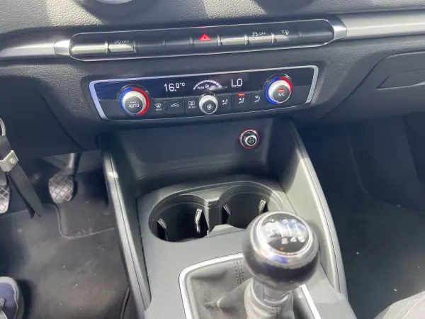 Audi A3 Limousine 2015 - 13900 EUR, 148500 km - AUTO.MOTO.pt - 148500km - foto 12 de 18