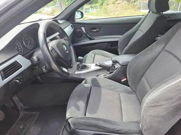 BMW 320 2008 - 13750 EUR, 258755 km - AUTO.MOTO.pt - 258755km - foto 16 de 35