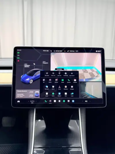Tesla Model 3 2019 - 17000 EUR, 233000 km - AUTO.MOTO.pt - 233000km - foto 12 de 20
