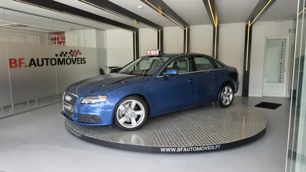 Audi A4 2009 - 9900 EUR, 305847 km - AUTO.MOTO.pt - 305847km - foto 2 de 57