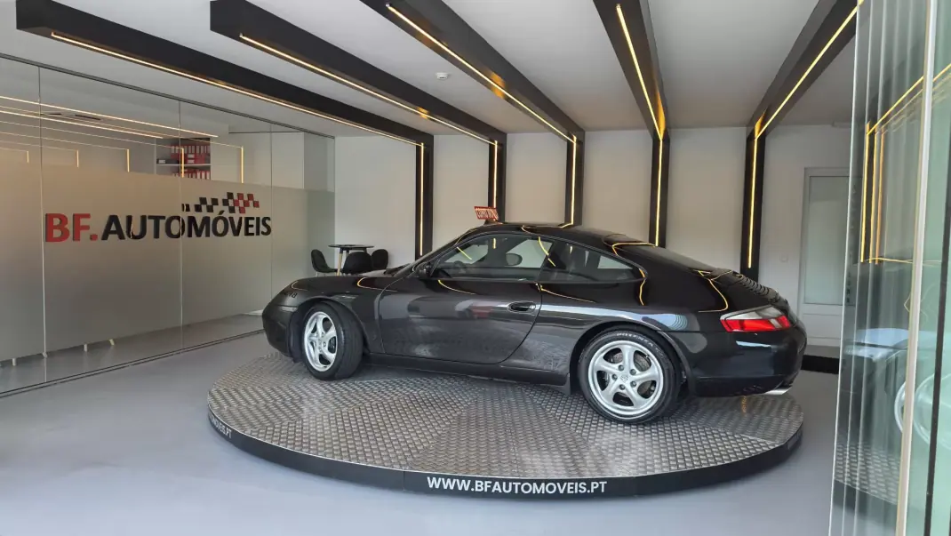 Porsche 911 2001 - 49750 EUR, 96263 km - 96263km - foto 14 de 53