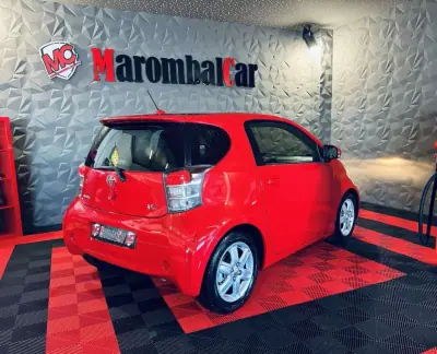 Toyota iQ 2009 - 10990 EUR, 161533 km - AUTO.MOTO.pt - 161533km - foto 2 de 22