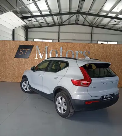 Volvo XC 40 2019 - 24950 EUR, 91723 km - AUTO.MOTO.pt - 91723km - foto 4 de 19