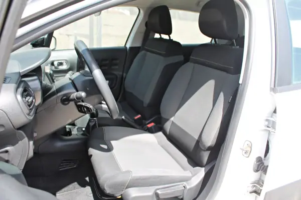 Citroën C3 2019 - 13900 EUR, 72092 km - AUTO.MOTO.pt - 72092km - foto 9 de 21