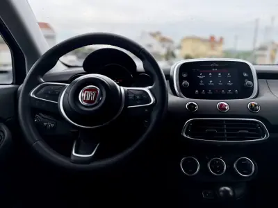 Fiat 500X 2023 - 17950 EUR, 56000 km - AUTO.MOTO.pt - 56000km - foto 16 de 25