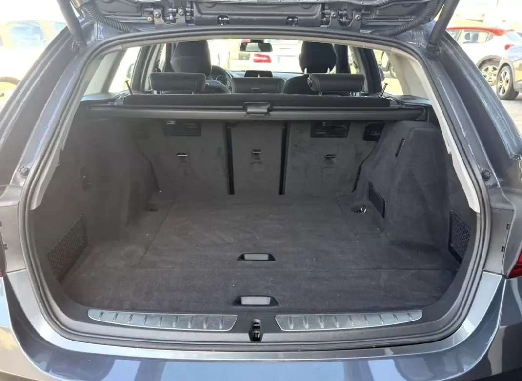 BMW 318 2019 - 21400 EUR, 160000 km - AUTO.MOTO.pt - 160000km - foto 6 de 18