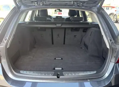 BMW 318 2019 - 21400 EUR, 160000 km - AUTO.MOTO.pt - 160000km - foto 6 de 18