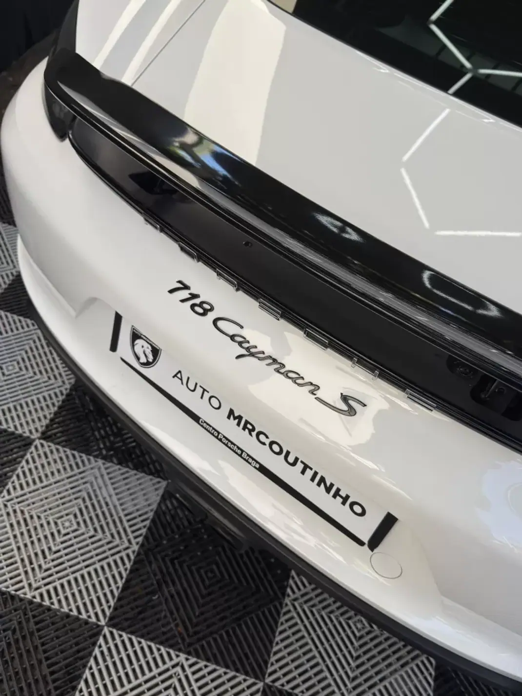 Porsche 718 Cayman 2016 - 59900 EUR, 109000 km - 109000km - foto 12 de 41