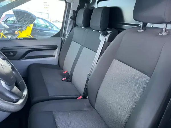 Citroën Jumpy 2019 - 18500 EUR, 162700 km - AUTO.MOTO.pt - 162700km - foto 8 de 13