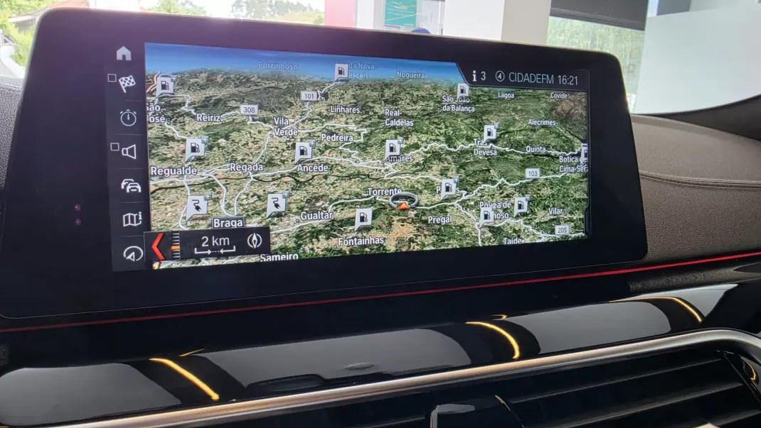 BMW 530 2017 - 21900 EUR, 230206 km - AUTO.MOTO.pt - 230206km - foto 40 de 58