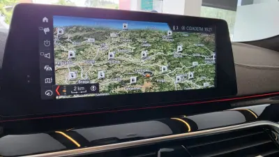 BMW 530 2017 - 21900 EUR, 230206 km - AUTO.MOTO.pt - 230206km - foto 40 de 58