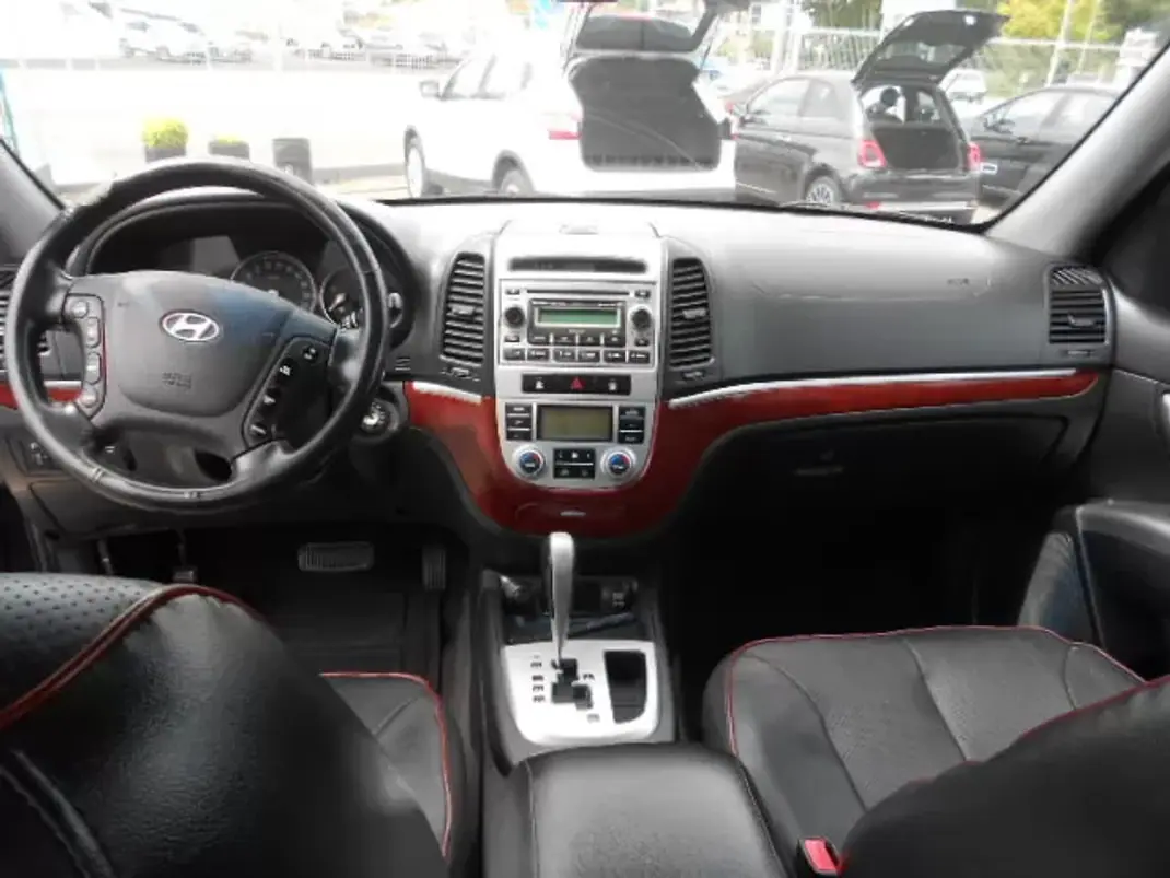 Hyundai Santa Fe 2008 - 10750 EUR, 232320 km - 232320km - foto 12 de 14