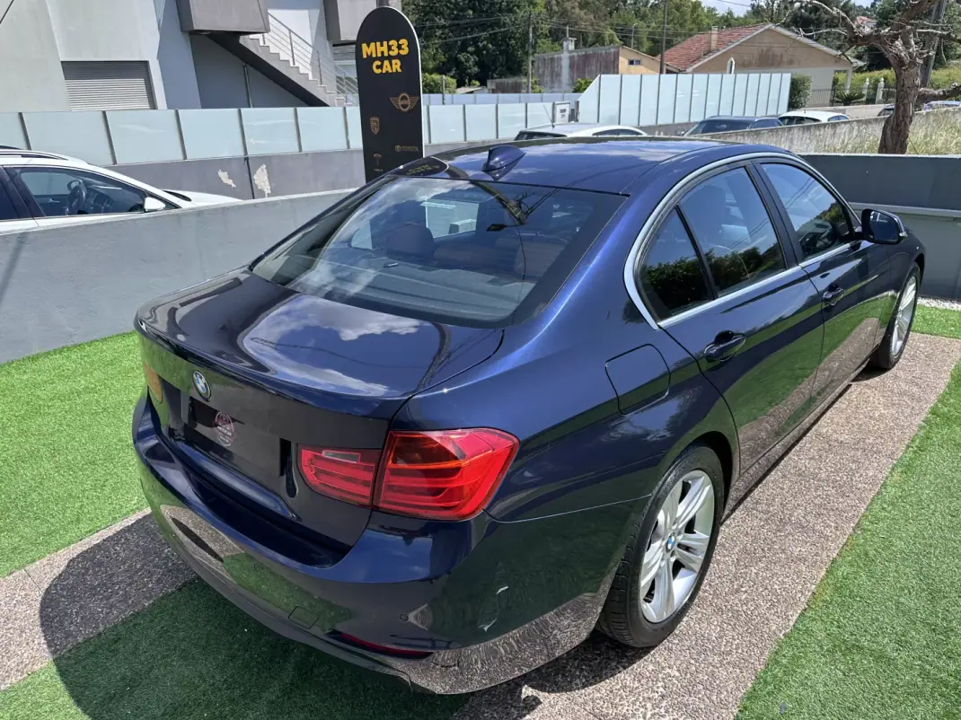 BMW 320 2015 - 14900 EUR, 240000 km - AUTO.MOTO.pt - 240000km - foto 12 de 59