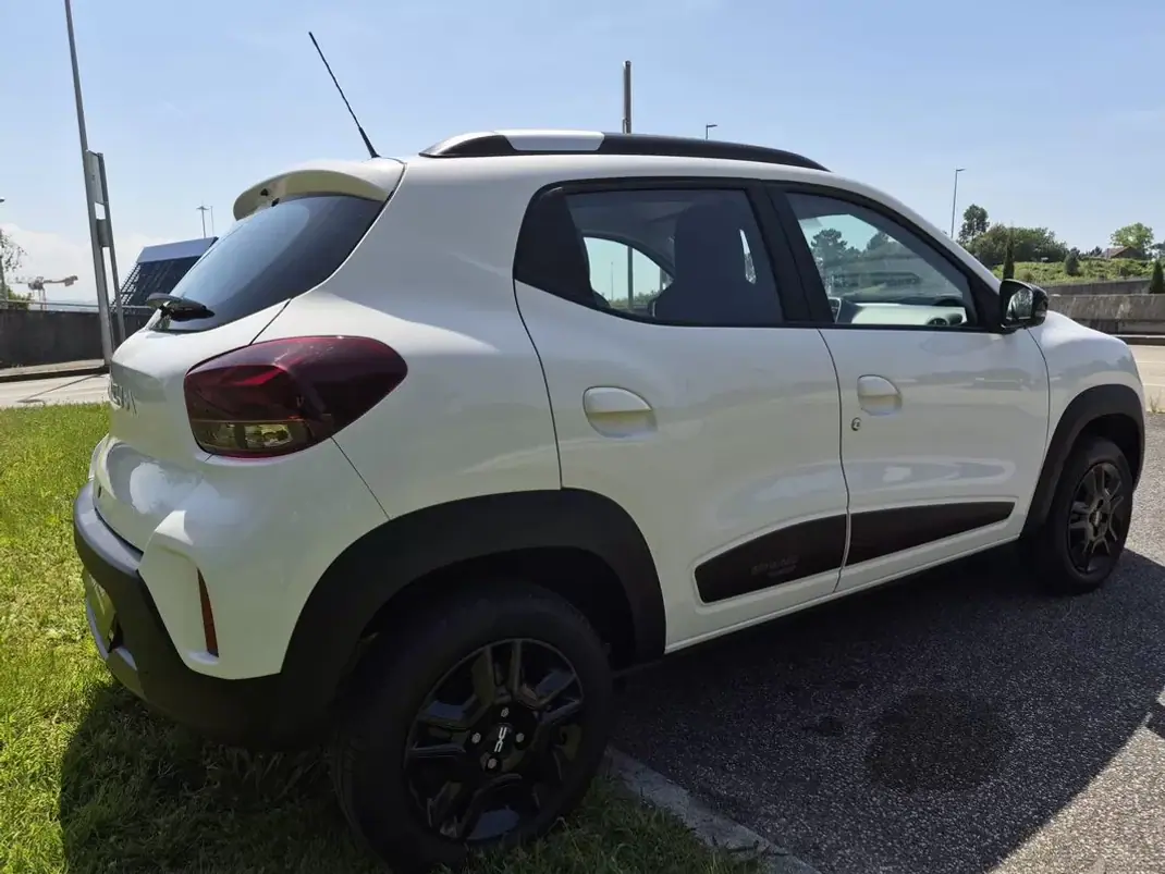 Dacia Spring 2022 - 11900 EUR, 31998 km - AUTO.MOTO.pt - 31998km - foto 3 de 30