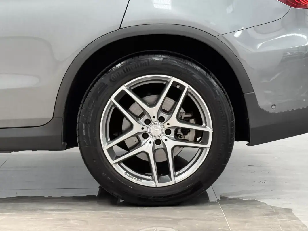 Mercedes-Benz GLC 220 2016 - 27890 EUR, 213000 km - AUTO.MOTO.pt - 213000km - foto 10 de 30