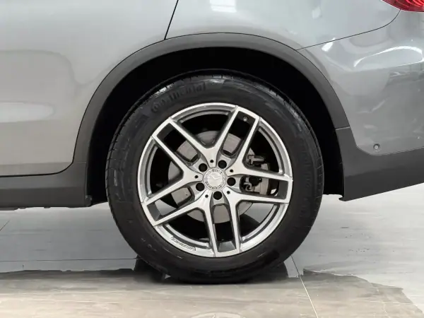 Mercedes-Benz GLC 220 2016 - 27890 EUR, 213000 km - AUTO.MOTO.pt - 213000km - foto 10 de 30