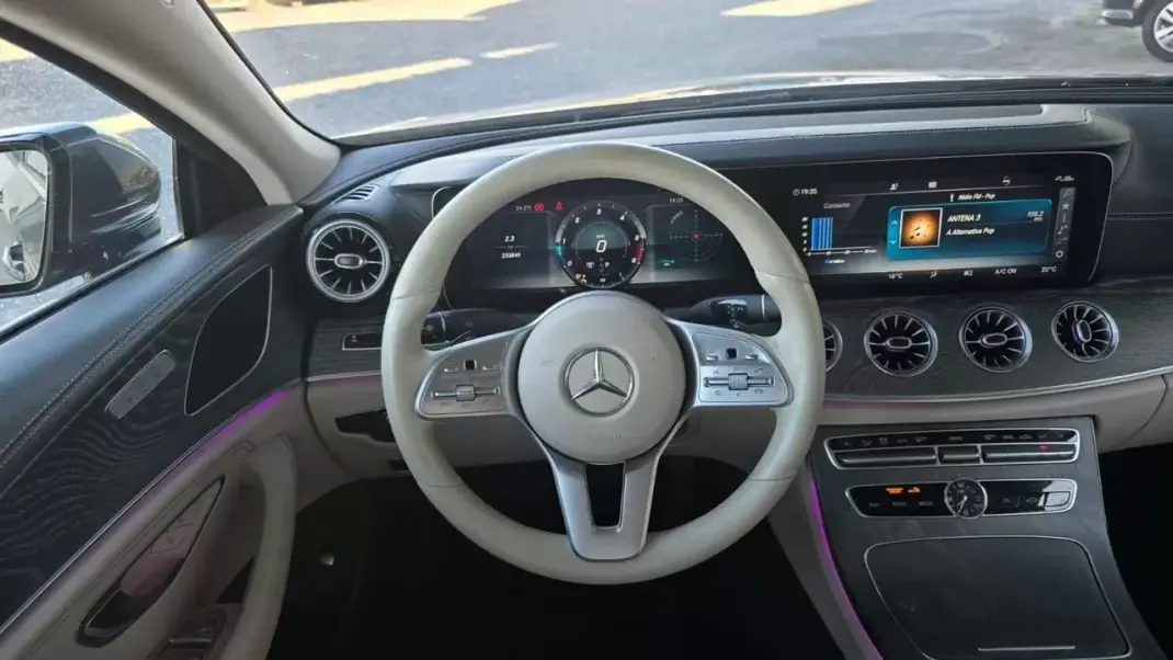 Mercedes-Benz CLS 300 2019 - 29900 EUR, 233849 km - 233849km - foto 18 de 22