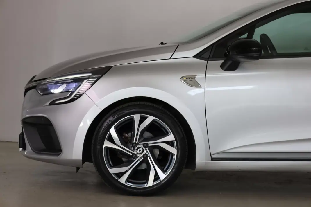 Renault Clio 2023 - 15950 EUR, 52147 km - AUTO.MOTO.pt - 52147km - foto 13 de 45