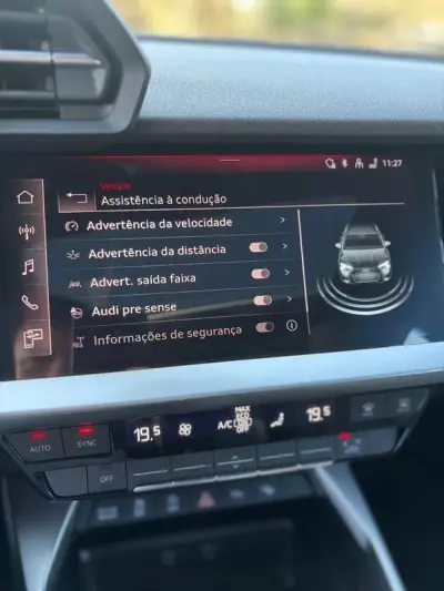 Audi A3 Sportback 2021 - 26900 EUR, 80400 km - AUTO.MOTO.pt - 80400km - foto 21 de 23