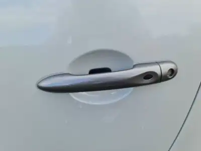 Renault Mégane Cabrio 2015 - 14990 EUR, 195000 km - AUTO.MOTO.pt - 195000km - foto 12 de 43