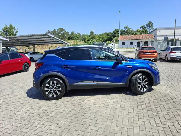 Renault Captur 2022 - 17750 EUR, 60500 km - AUTO.MOTO.pt - 60500km - foto 5 de 29