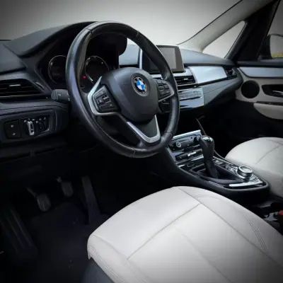 BMW 216 Gran Tourer 2019 - 15900 EUR, 177000 km - AUTO.MOTO.pt - 177000km - foto 15 de 15