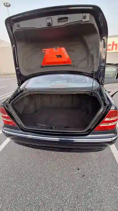 Mercedes-Benz S 400 2002 - 13750 EUR, 93000 km - AUTO.MOTO.pt - 93000km - foto 14 de 15