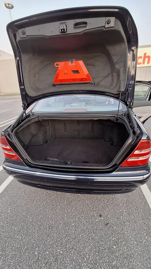 Mercedes-Benz S 400 2002 - 13750 EUR, 93000 km - AUTO.MOTO.pt - 93000km - foto 14 de 15