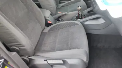 Volkswagen Jetta 2008 - 3800 EUR, 0 km - AUTO.MOTO.pt - foto 13 de 17