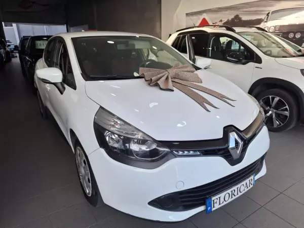 Renault Clio 2016 - 8900 EUR, 150560 km - AUTO.MOTO.pt - 150560km - foto 7 de 7
