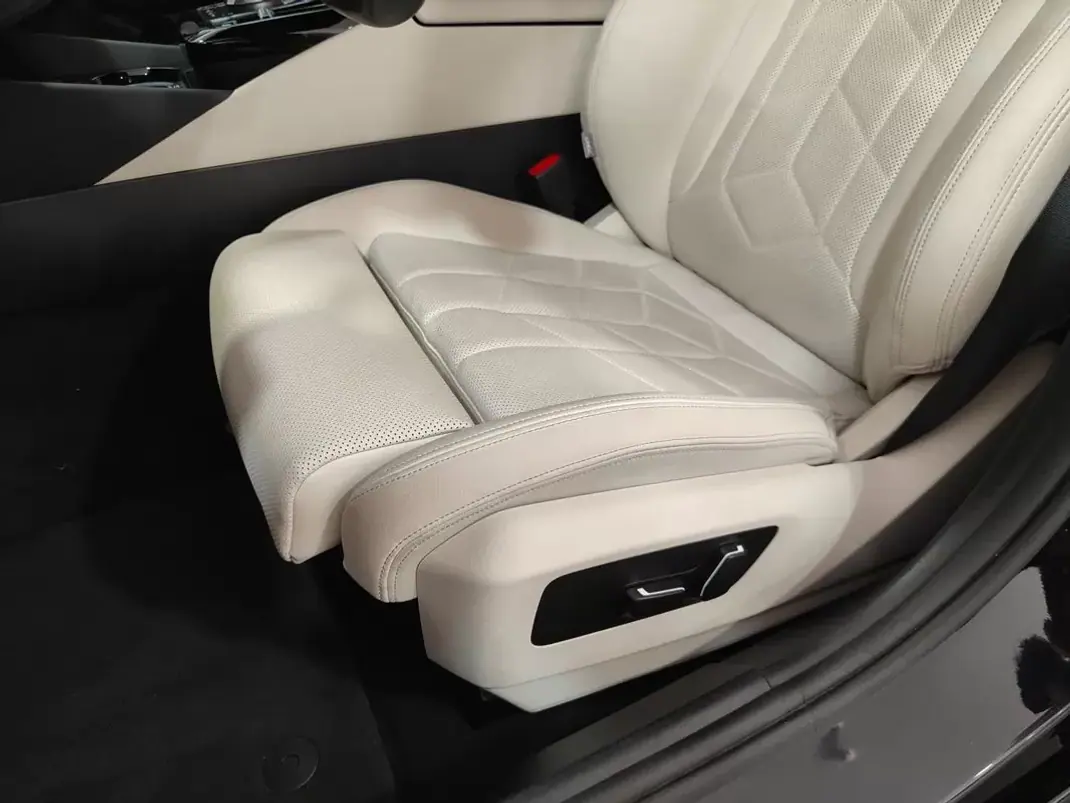 BMW i5 2024 - 53500 EUR, 29000 km - 29000km - foto 37 de 58