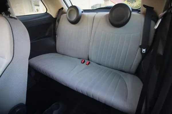 Fiat 500 2013 - 7500 EUR, 171000 km - AUTO.MOTO.pt - 171000km - foto 8 de 26