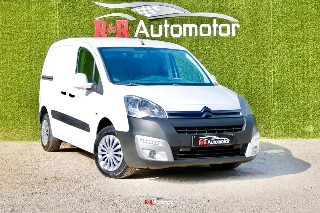Citroën 2016 - 10990 EUR, 150000 km - AUTO.MOTO.pt - 150000km - foto 1 de 24