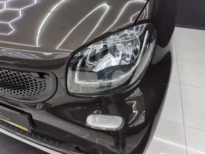 Smart ForTwo Coupé 2018 - 13450 EUR, 110509 km - AUTO.MOTO.pt - 110509km - foto 12 de 33