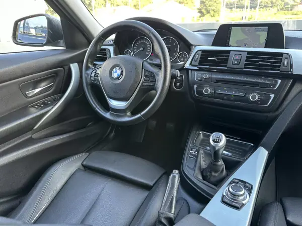 BMW 318 2014 - 12900 EUR, 178000 km - AUTO.MOTO.pt - 178000km - foto 46 de 65