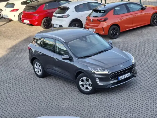 Ford Kuga 2021 - 21000 EUR, 59800 km - AUTO.MOTO.pt - 59800km - foto 34 de 36